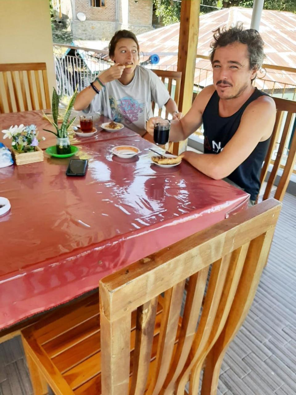Villa Tasya 纳闽巴霍 外观 照片